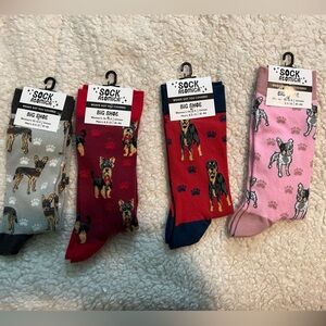 4 SOCK ATOMICA. Brand new. Smoke free home